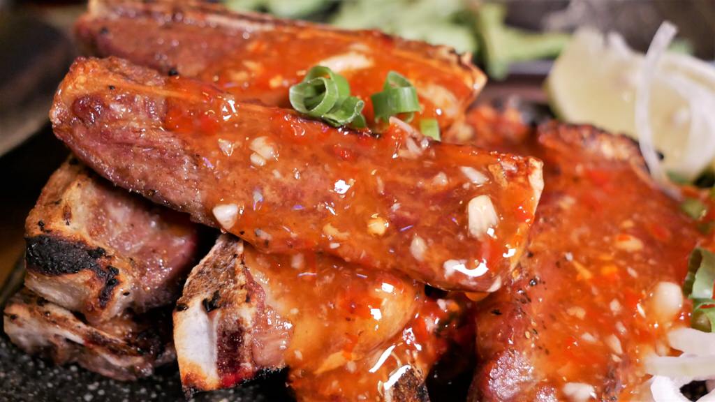 炭鮮燒烤︱草屯超平價燒烤♫夜貓子吃宵夜的好去處～【111.8暫停營業】