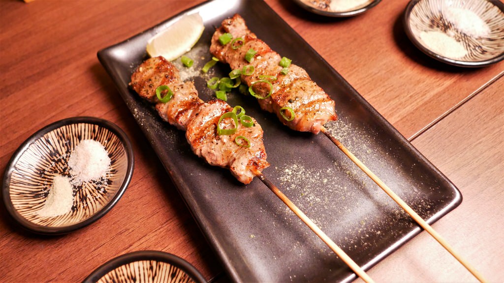 炭鮮燒烤︱草屯超平價燒烤♫夜貓子吃宵夜的好去處～【111.8暫停營業】