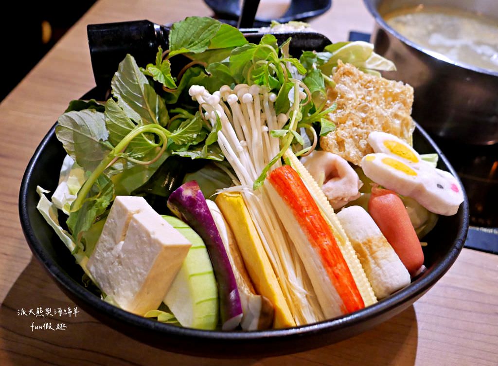 湯蒸火鍋-台東新生店(本店)︱台東市區美味新鮮、難怪人潮總是爆滿的平價火鍋店!!!超值午餐輕鬆點199元!