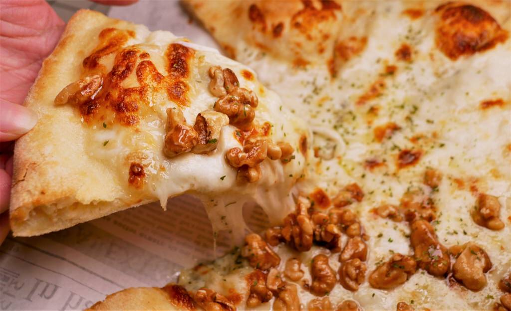 安安你好︱草屯住宅區創新與經典完美結合的南投義式披薩店@體驗開箱～110.12.8開幕