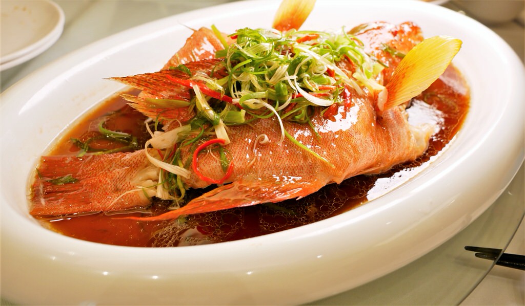 2訪拾粵茶餐館︱年節尾牙家庭聚餐首選!在草屯郊區LED燈廠裡的奢華饗宴