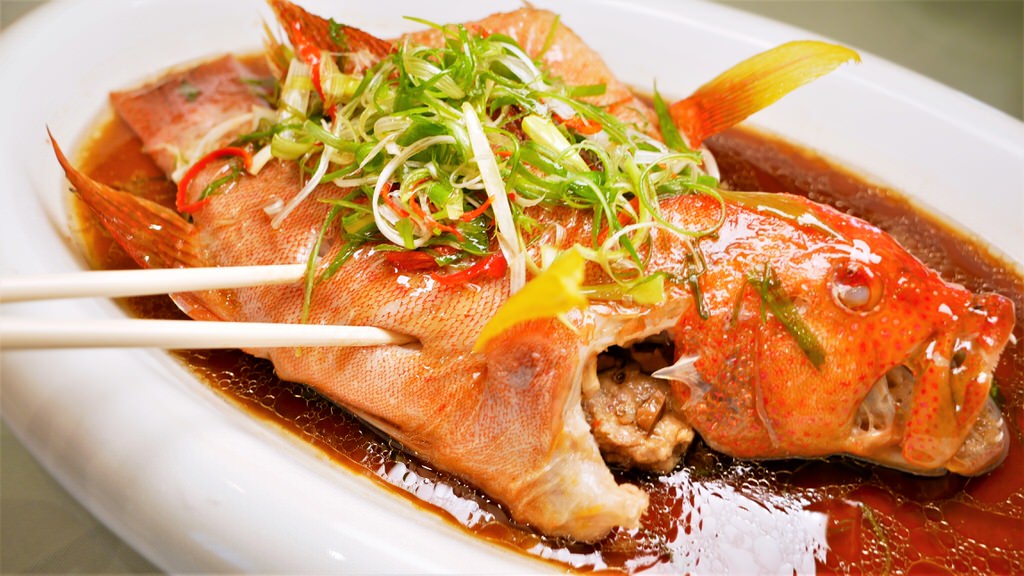 2訪拾粵茶餐館︱年節尾牙家庭聚餐首選!在草屯郊區LED燈廠裡的奢華饗宴