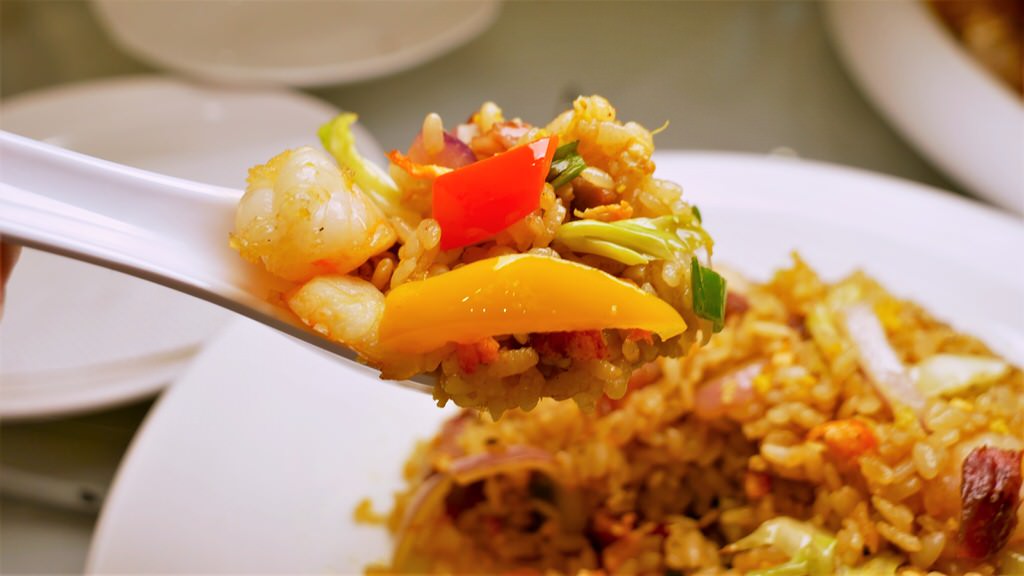 2訪拾粵茶餐館︱年節尾牙家庭聚餐首選!在草屯郊區LED燈廠裡的奢華饗宴 - 第33張圖 2訪拾粵茶餐館︱年節尾牙家庭聚餐首選!在草屯郊區LED燈廠裡的奢華饗宴