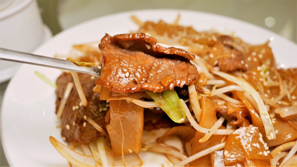 2訪拾粵茶餐館︱年節尾牙家庭聚餐首選!在草屯郊區LED燈廠裡的奢華饗宴