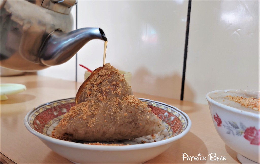 成功路碗粿肉粽肉羹︱學甲必吃的美味限量供應傳統早餐在公有市場～