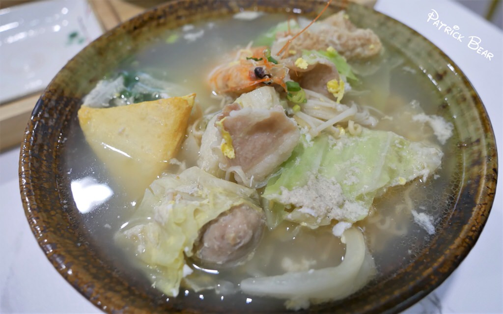 草沺鍋燒專賣店︱宛如小火鍋豐盛般的草屯豚骨鍋燒麵～111.3換手為 超人鍋燒專賣店