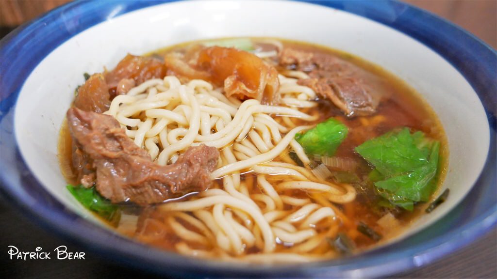 九品牛肉麵︱值得一訪的豐原高中附近香味四溢的頂級牛肉麵～110.1初訪