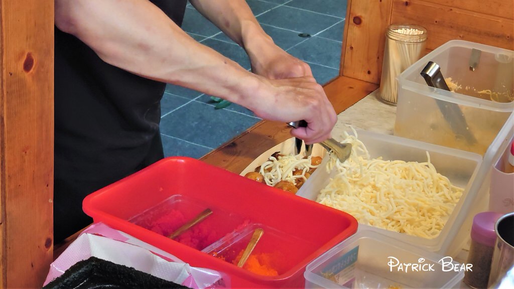 御澗章魚燒︱在駁二特區邂逅難忘的殿堂級庶民美食～高雄鹽埕必吃小吃