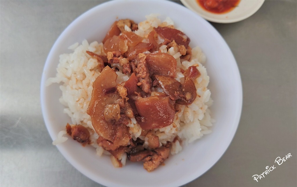 勇伯豬舌冬粉︱隱身駁二特區巷弄內60年老店的必吃高雄鹽埕美食～