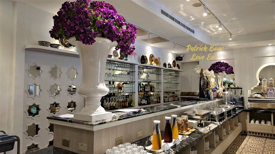 墾丁亞曼達會館︱在國境之南邂逅高貴神秘的北非摩洛哥宮殿建築，不用出國來屏東恆春偽出國～飯店早餐介紹及住宿心得!