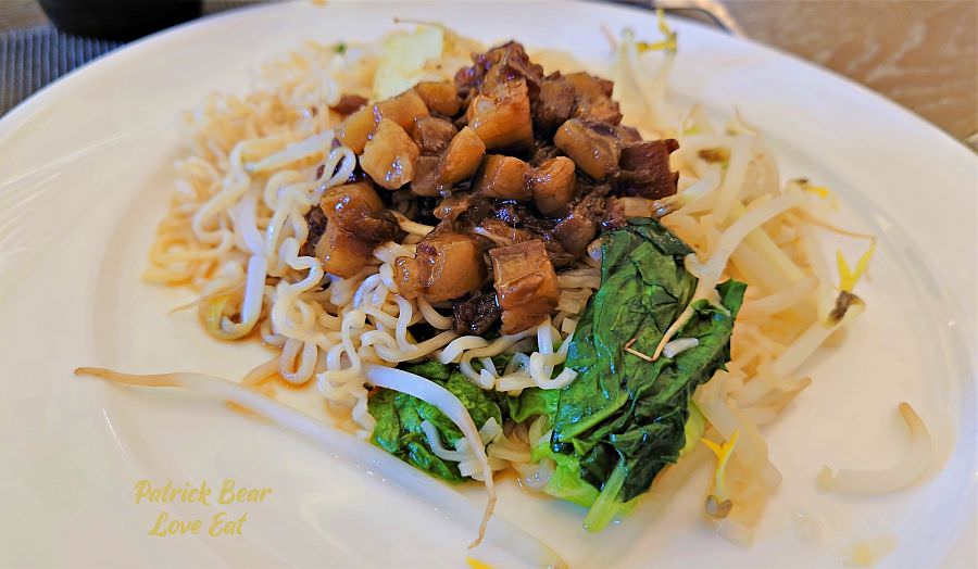 墾丁亞曼達會館︱在國境之南邂逅高貴神秘的北非摩洛哥宮殿建築，不用出國來屏東恆春偽出國～飯店早餐介紹及住宿心得!