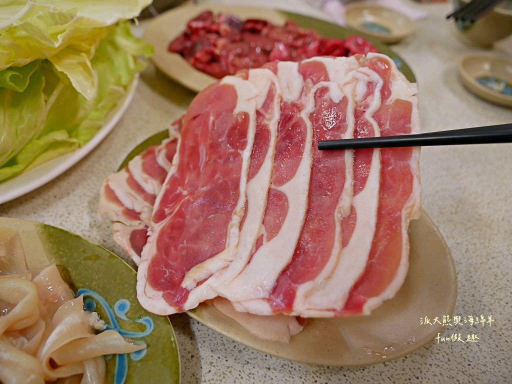 霸味薑母鴨草屯店︱無可挑剔的黃金比例湯頭～每到冬季總是大排長龍!