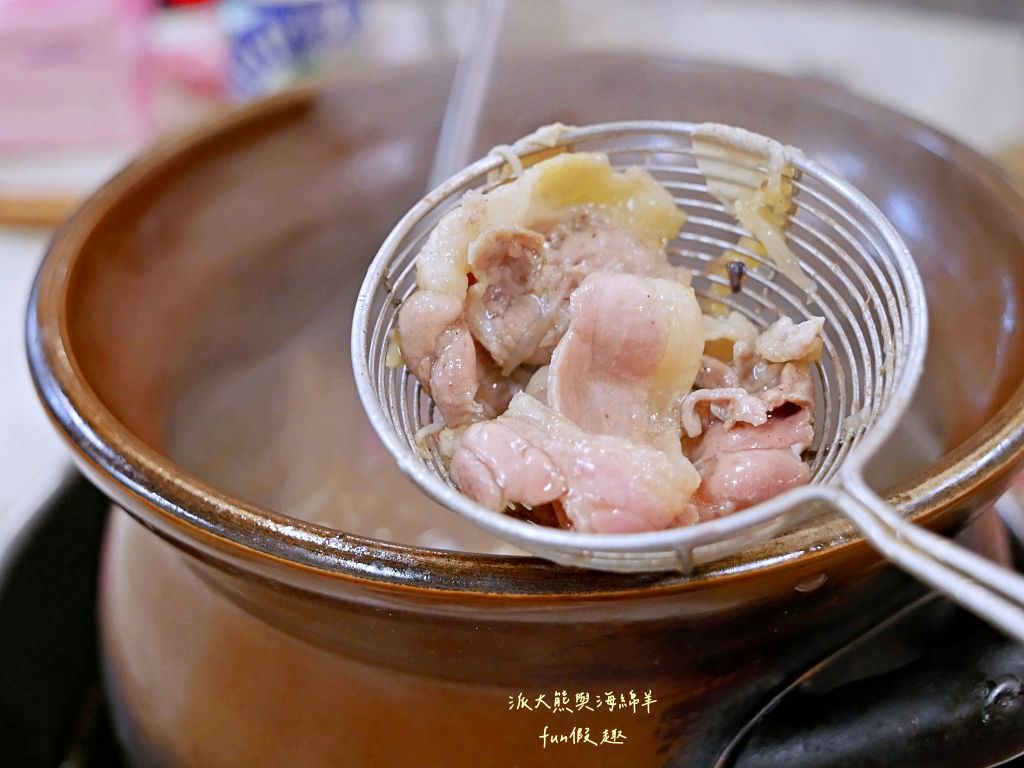 霸味薑母鴨草屯店︱無可挑剔的黃金比例湯頭～每到冬季總是大排長龍!