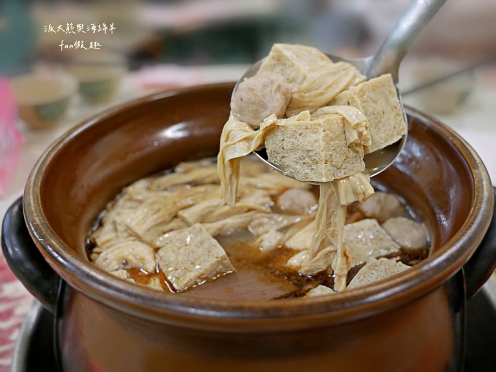 霸味薑母鴨草屯店︱無可挑剔的黃金比例湯頭～每到冬季總是大排長龍!