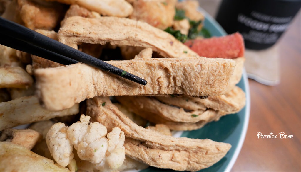 學甲統一塩酥雞︱飄香30餘年的必吃排隊的學甲小吃美食～