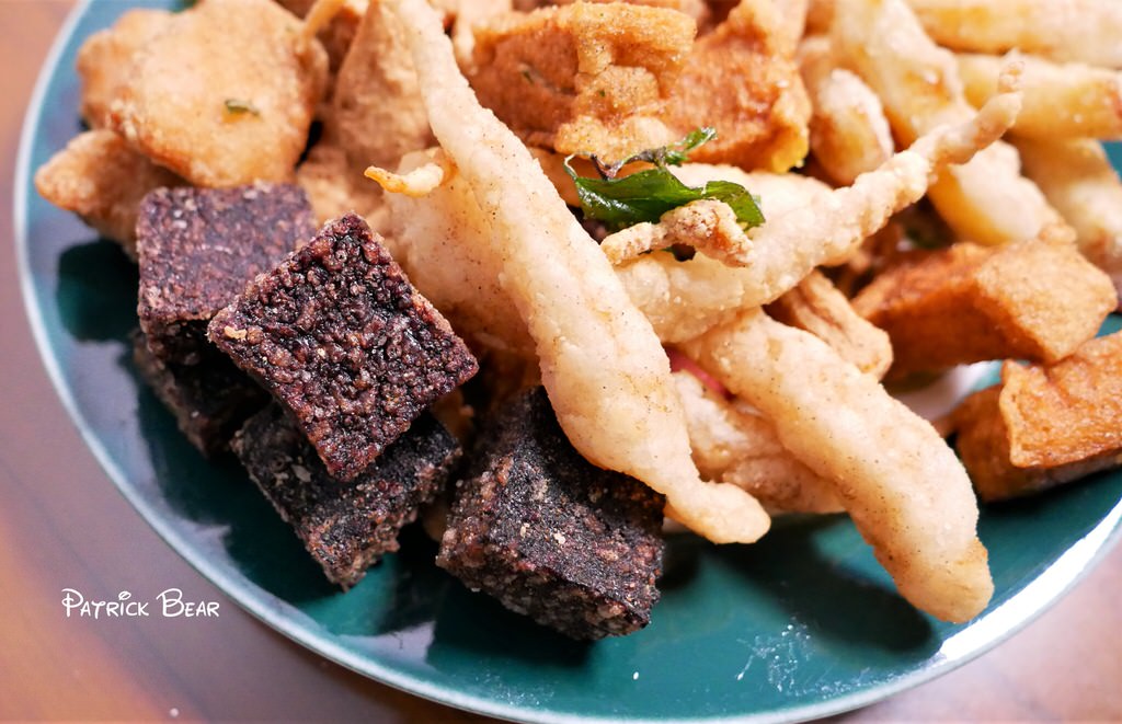 學甲統一塩酥雞︱飄香30餘年的必吃排隊的學甲小吃美食～