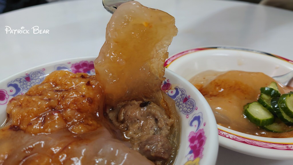 金樹冰果室︱豐原廟東夜市賣鳳梨冰品超過80年的臺中肉圓店，還有特別款 涼丸唷!