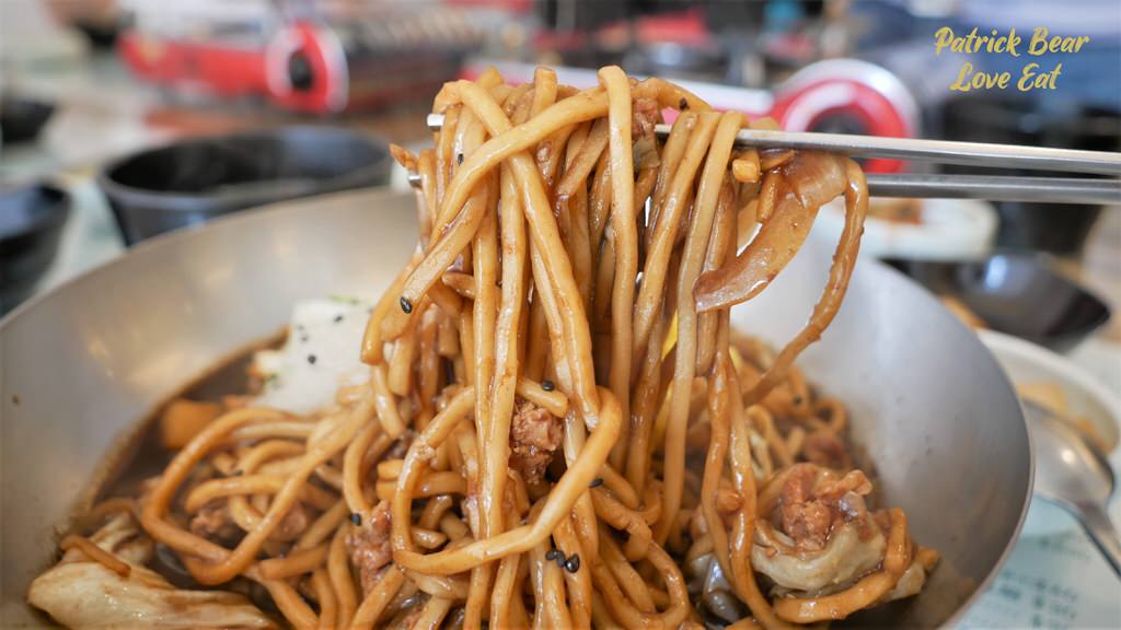 韓鮮韓式料理草屯店︱主打內用小菜無限供應的韓式美食，原本總店在南投市，後來自開～110.7新開幕