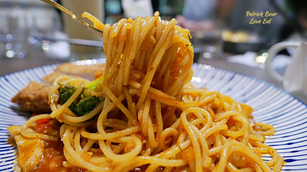 象廚工房︱令人驚豔的南投市工業風義大利麵餐廳～111.7新開幕!