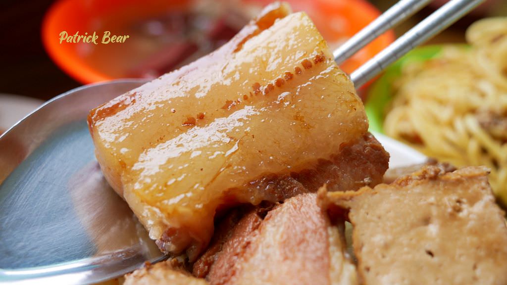 藍古早味︱南投草屯太平路萊爾富旁的神祕爌肉飯，價格親民又美味～103.2創立