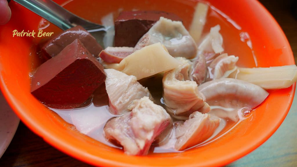 藍古早味︱南投草屯太平路萊爾富旁的神祕爌肉飯，價格親民又美味～103.2創立