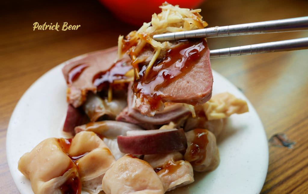 藍古早味︱南投草屯太平路萊爾富旁的神祕爌肉飯，價格親民又美味～103.2創立