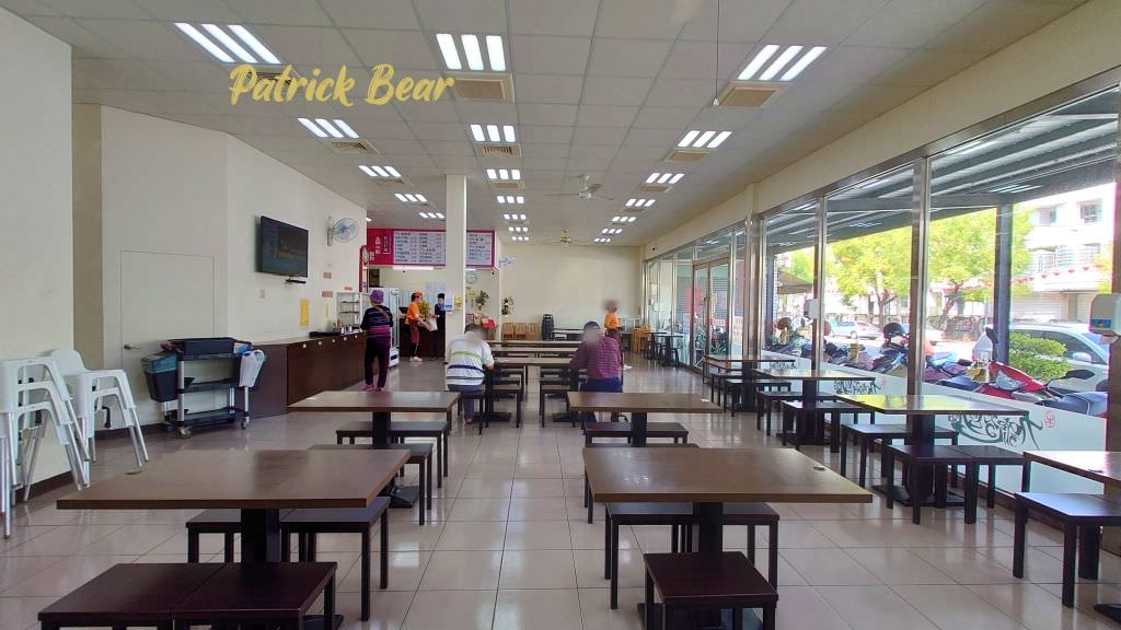 九號麵館｜明亮乾淨且再訪率高到破表的草屯麵館!!!牛肉麵、水餃都好吃～111.8.20重新改版～