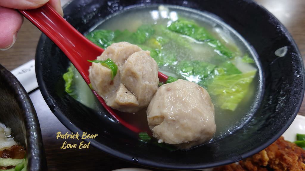 九號麵館｜明亮乾淨且再訪率高到破表的草屯麵館!!!牛肉麵、水餃都好吃～111.8.20重新改版～