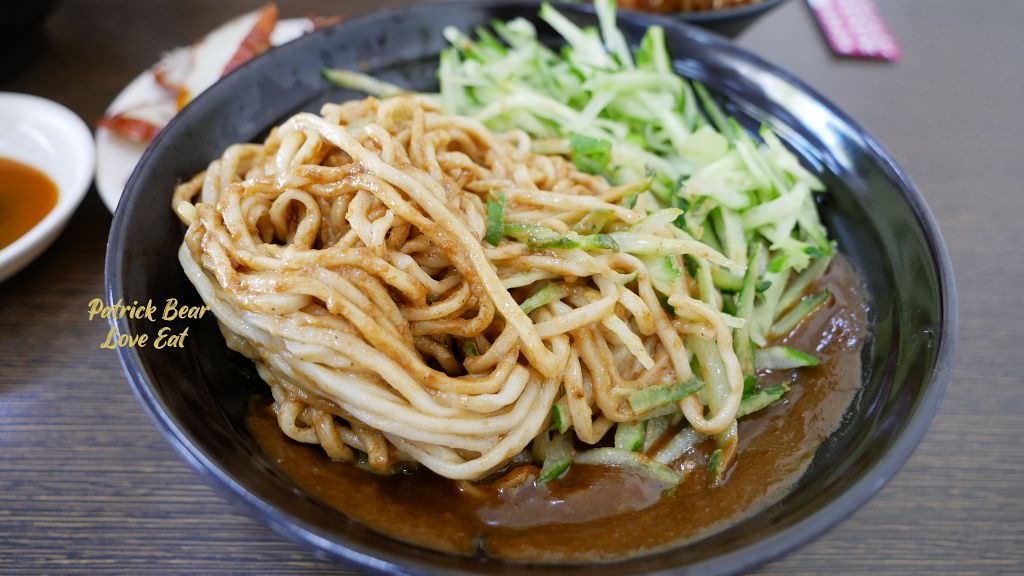 九號麵館｜明亮乾淨且再訪率高到破表的草屯麵館!!!牛肉麵、水餃都好吃～111.8.20重新改版～