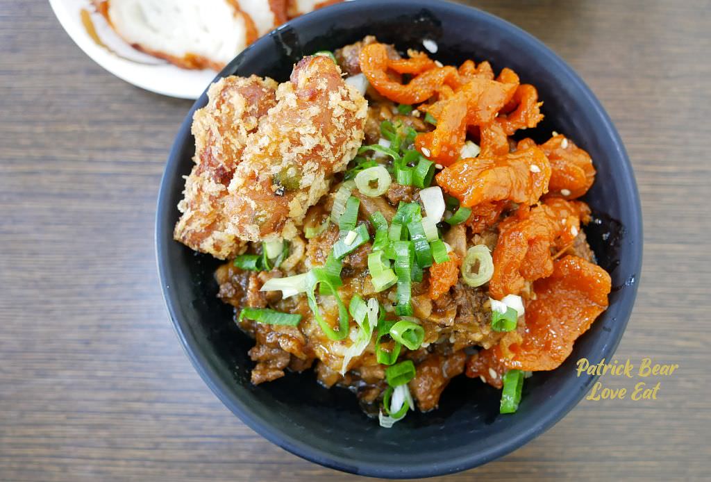 九號麵館｜明亮乾淨且再訪率高到破表的草屯麵館!!!牛肉麵、水餃都好吃～111.8.20重新改版～