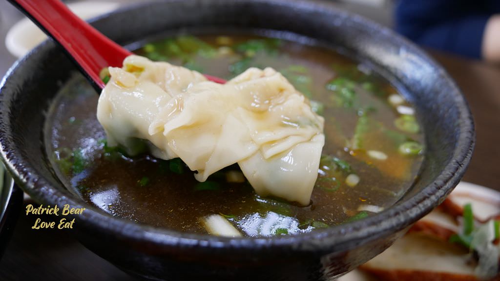 九號麵館｜明亮乾淨且再訪率高到破表的草屯麵館!!!牛肉麵、水餃都好吃～111.8.20重新改版～
