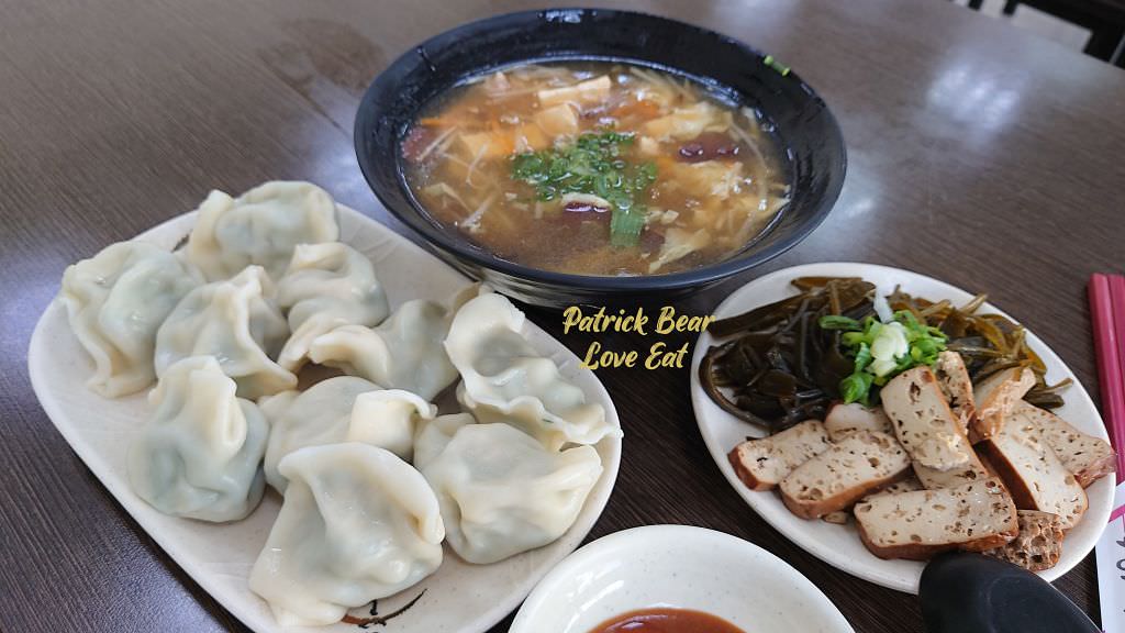 九號麵館｜明亮乾淨且再訪率高到破表的草屯麵館!!!牛肉麵、水餃都好吃～111.8.20重新改版～