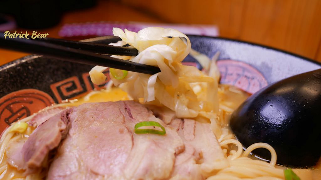 麵五三屋台ラーメン︱在田邊架起九州屋台的草屯拉麵店，能吃到柴窯五十三披薩!還有一定要預訂的田間小路五十一號麵包～111.3初訪
