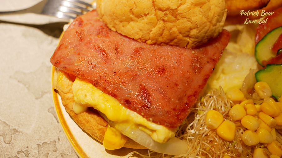 找胖早午餐Morning Fat︱不論漢堡、抓餅都好吃!!!充滿文青氣息的南投草屯虎山路早午餐店～112.6.18歇業，改為─呷島商行