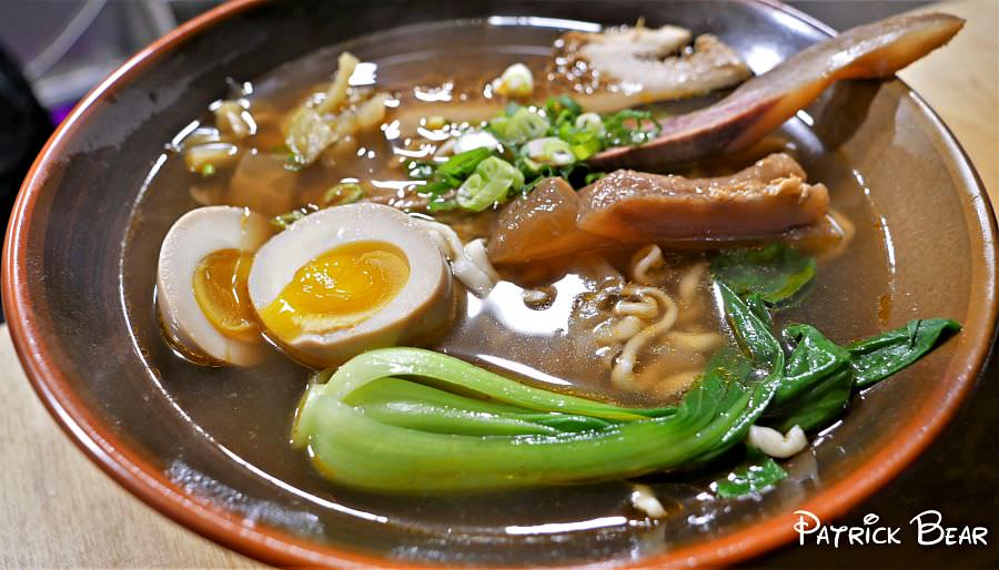 牛 牛三寶牛肉麵