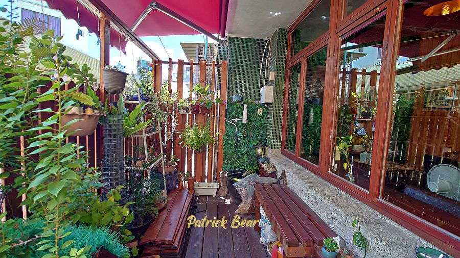 攝香咖啡館︱如同回家般溫暖的草屯寵物友善咖啡廳，義大利麵&甜點很優質～111初訪~