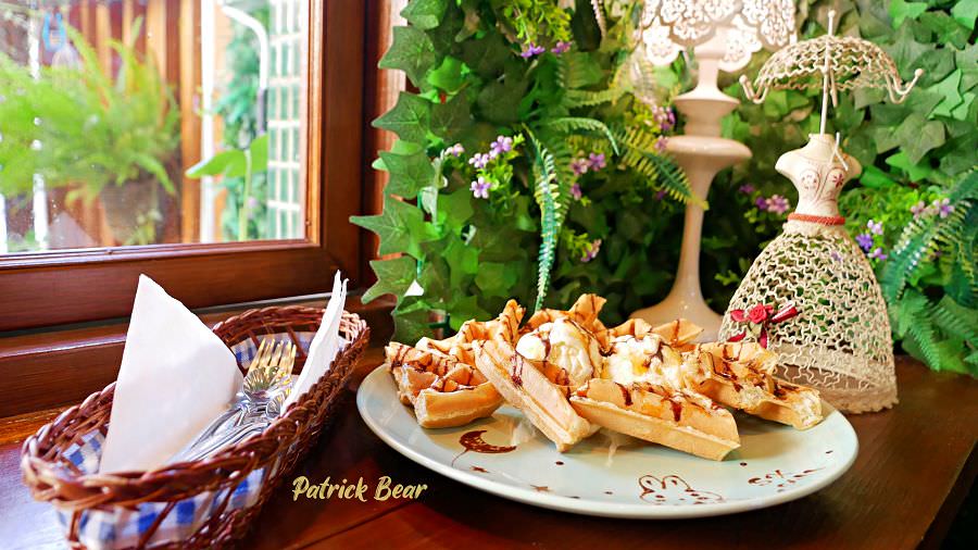 攝香咖啡館︱如同回家般溫暖的草屯寵物友善咖啡廳，義大利麵&甜點很優質～111初訪~