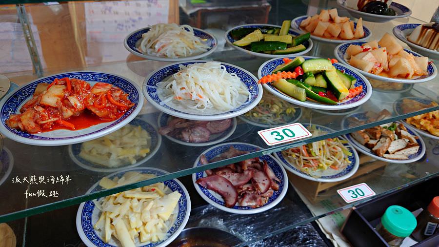 中華牛肉麵︱歷久彌新、沒變太多的南投中興新村眷村味道～有幾道必吃!111年更新