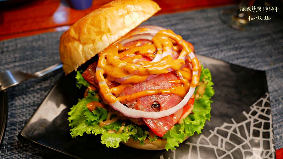 斯威比漢堡 Sweet bits and Burgers︱美味又道地的澳洲漢堡在中興新村!午後飄揚起異國香味～114.8.21重新開幕!