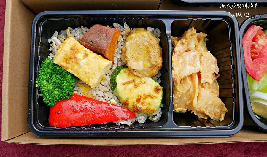 炒飯傳人燒肉精緻餐盒—新品開箱體驗｜一個人宅在家也可以享受充滿儀式感的烤肉饗宴～111.10.15開賣!