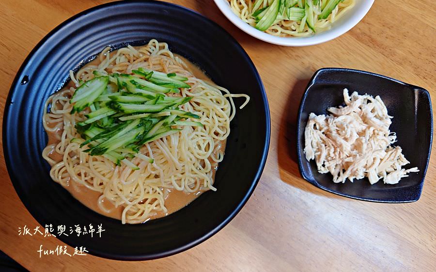 陸地張涼麵×簡記小舖【112.12更名為【口甲霸食坊】︱白天賣到晚上的草屯熱銷涼麵～麵線糊冬季限定!現在又有販售大腸包小腸、嘎嘎麵線 和其他飯類!