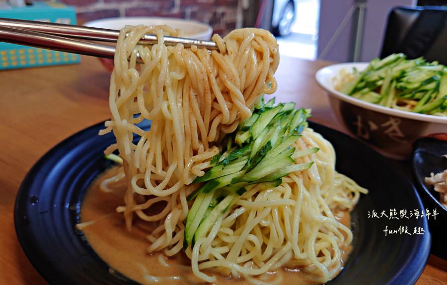 陸地張涼麵×簡記小舖【112.12更名為【口甲霸食坊】︱白天賣到晚上的草屯熱銷涼麵~麵線糊冬季限定!現在又有販售大腸包小腸、嘎嘎麵線 和其他飯類! - 第10張圖 陸地張涼麵×簡記小舖【112.12更名為【口甲霸食坊】︱白天賣到晚上的草屯熱銷涼麵~麵線糊冬季限定!現在又有販售大腸包小腸、嘎嘎麵線 和其他飯類!