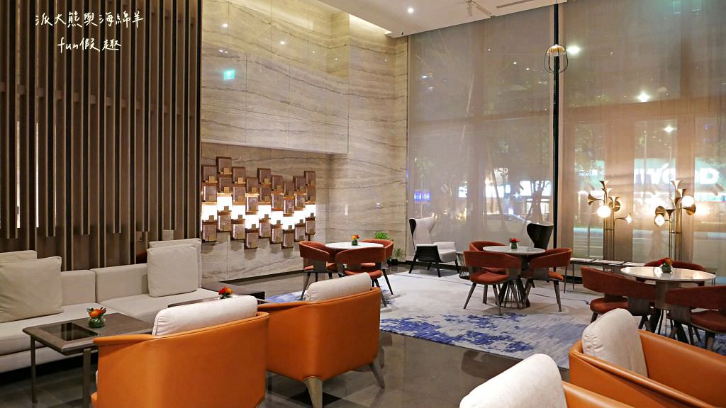 台北新板希爾頓酒店｜新北首間國際連鎖五星酒店住宿心得、板橋奢華感滿點入住首選推薦～Market Flavor 悅市集自助餐廳吃到飽!睽違15年重新返回臺灣，於2018年10月盛大再開幕!