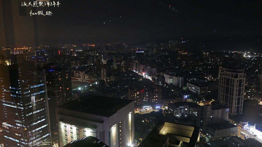 台北新板希爾頓酒店｜新北首間國際連鎖五星酒店住宿心得、板橋奢華感滿點入住首選推薦～Market Flavor 悅市集自助餐廳吃到飽!睽違15年重新返回臺灣，於2018年10月盛大再開幕!