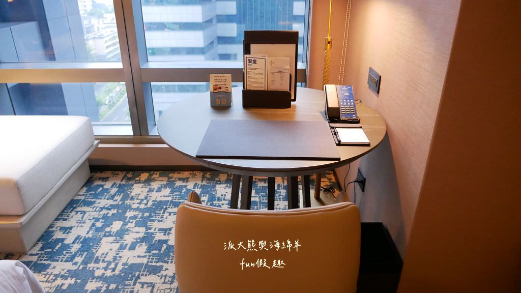 台北新板希爾頓酒店｜新北首間國際連鎖五星酒店住宿心得、板橋奢華感滿點入住首選推薦～Market Flavor 悅市集自助餐廳吃到飽!睽違15年重新返回臺灣，於2018年10月盛大再開幕!