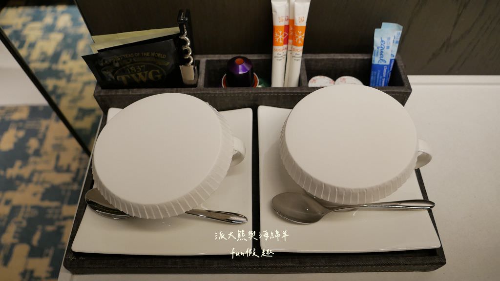 台北新板希爾頓酒店｜新北首間國際連鎖五星酒店住宿心得、板橋奢華感滿點入住首選推薦～Market Flavor 悅市集自助餐廳吃到飽!睽違15年重新返回臺灣，於2018年10月盛大再開幕!