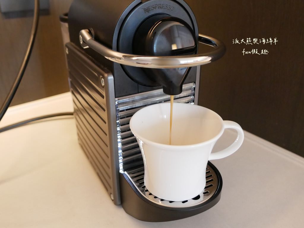 台北新板希爾頓酒店｜新北首間國際連鎖五星酒店住宿心得、板橋奢華感滿點入住首選推薦～Market Flavor 悅市集自助餐廳吃到飽!睽違15年重新返回臺灣，於2018年10月盛大再開幕!