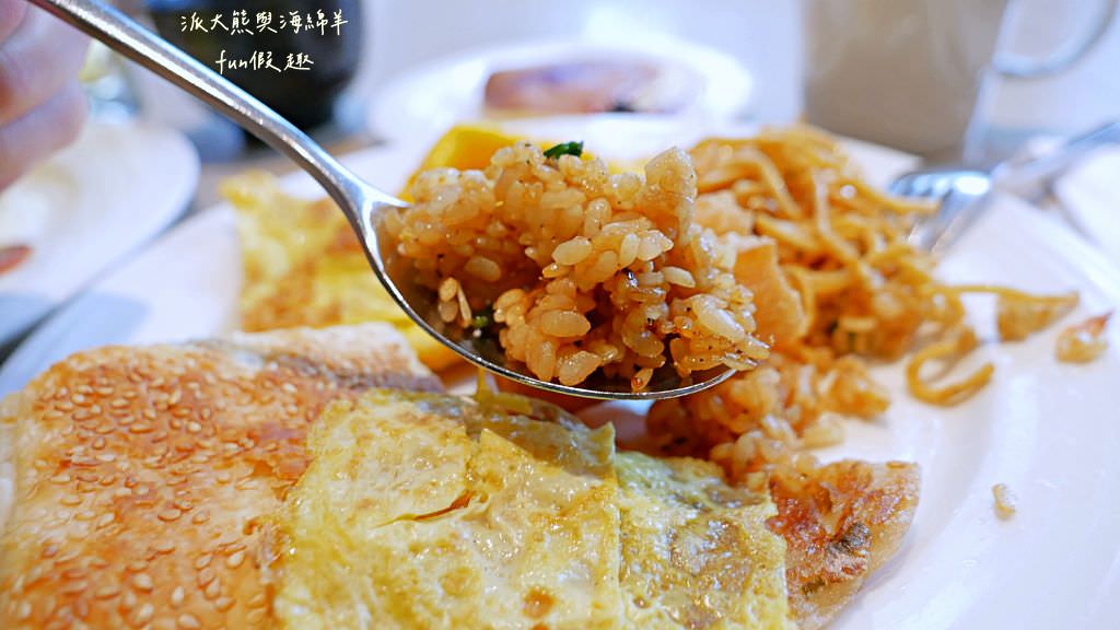 台北新板希爾頓酒店｜新北首間國際連鎖五星酒店住宿心得、板橋奢華感滿點入住首選推薦～Market Flavor 悅市集自助餐廳吃到飽!睽違15年重新返回臺灣，於2018年10月盛大再開幕!