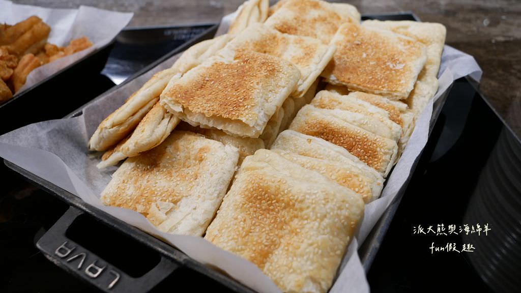 台北新板希爾頓酒店｜新北首間國際連鎖五星酒店住宿心得、板橋奢華感滿點入住首選推薦～Market Flavor 悅市集自助餐廳吃到飽!睽違15年重新返回臺灣，於2018年10月盛大再開幕!