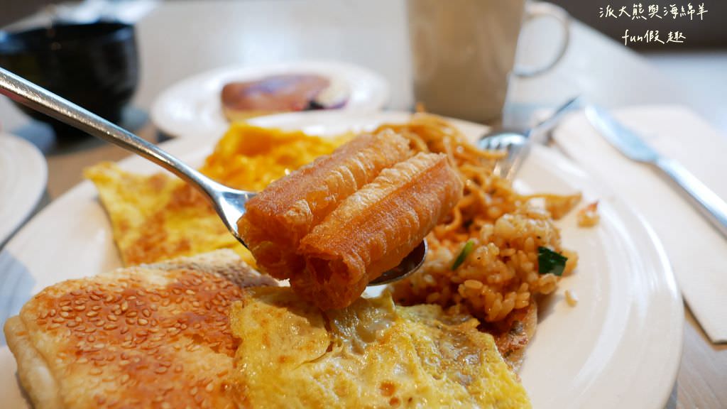 台北新板希爾頓酒店｜新北首間國際連鎖五星酒店住宿心得、板橋奢華感滿點入住首選推薦～Market Flavor 悅市集自助餐廳吃到飽!睽違15年重新返回臺灣，於2018年10月盛大再開幕!